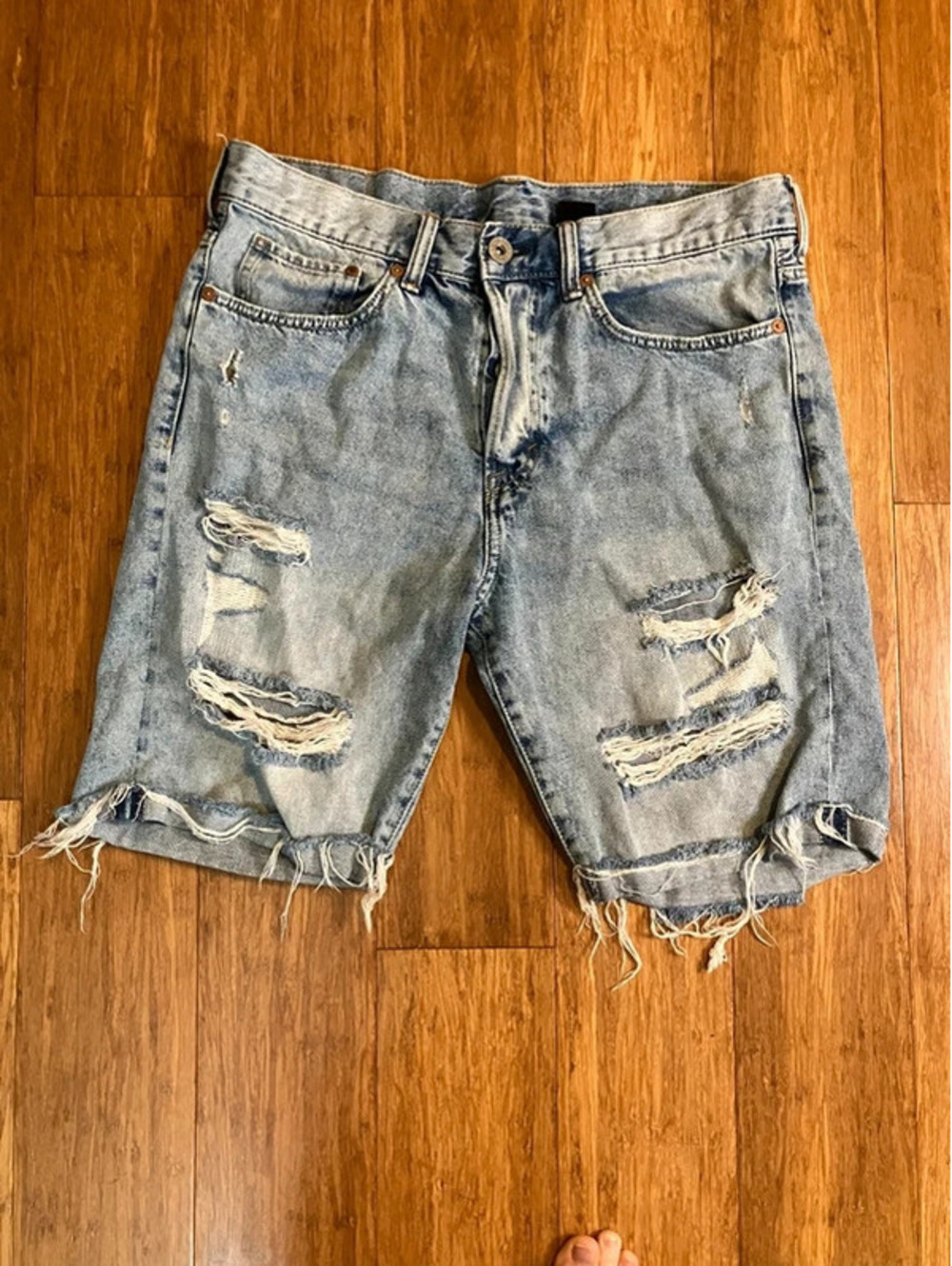 &Denim Mens 32 Light Acid Wash Ripped Cutoff Jean Shorts Button Fly Grunge 90s